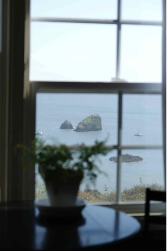 Trinidad Bay Bed And Breakfast Hotel Екстериор снимка