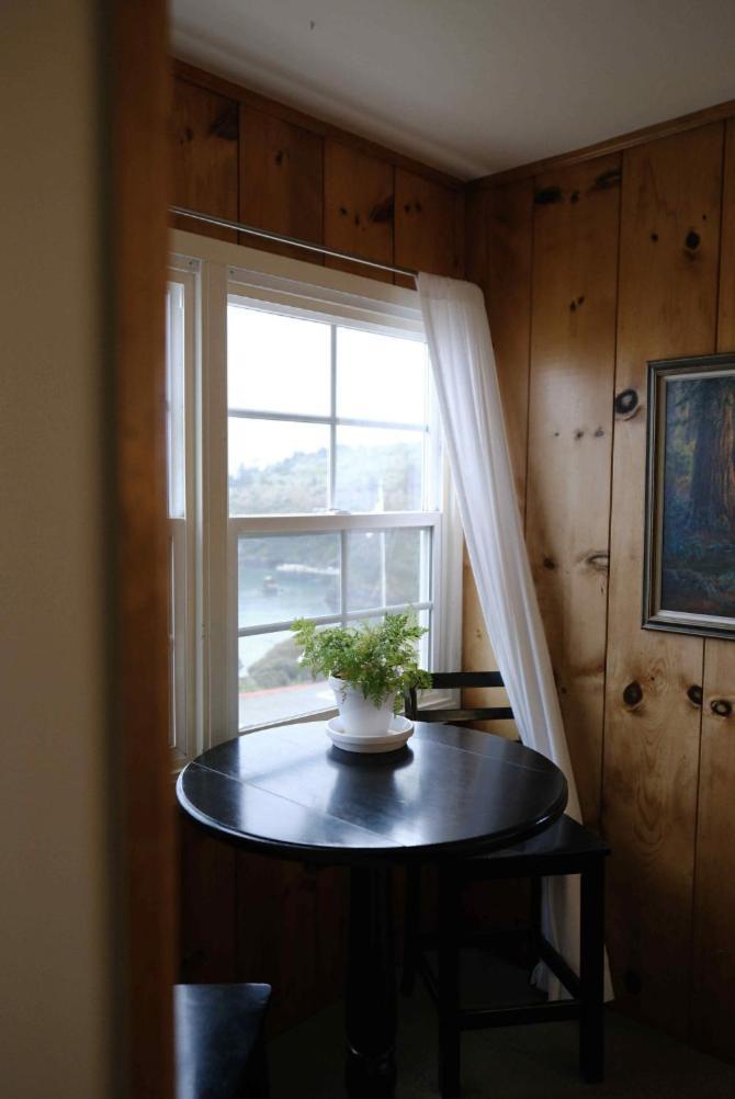 Trinidad Bay Bed And Breakfast Hotel Екстериор снимка